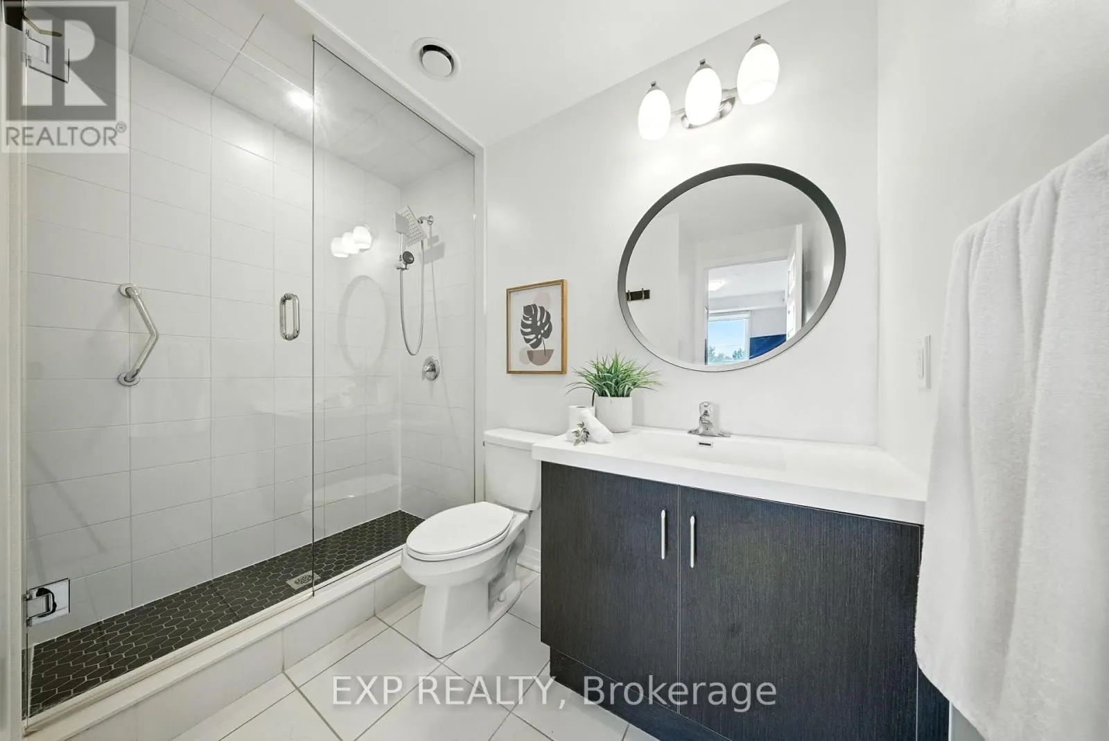 210 - 1105 LEGER WAY