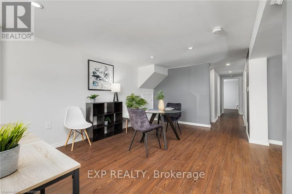 95 AVONMORE CRESCENT