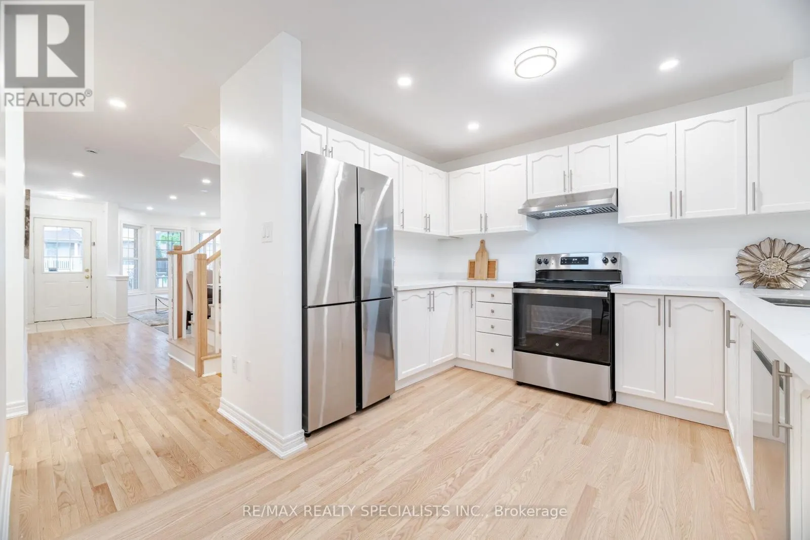 238 GIDDINGS CRESCENT