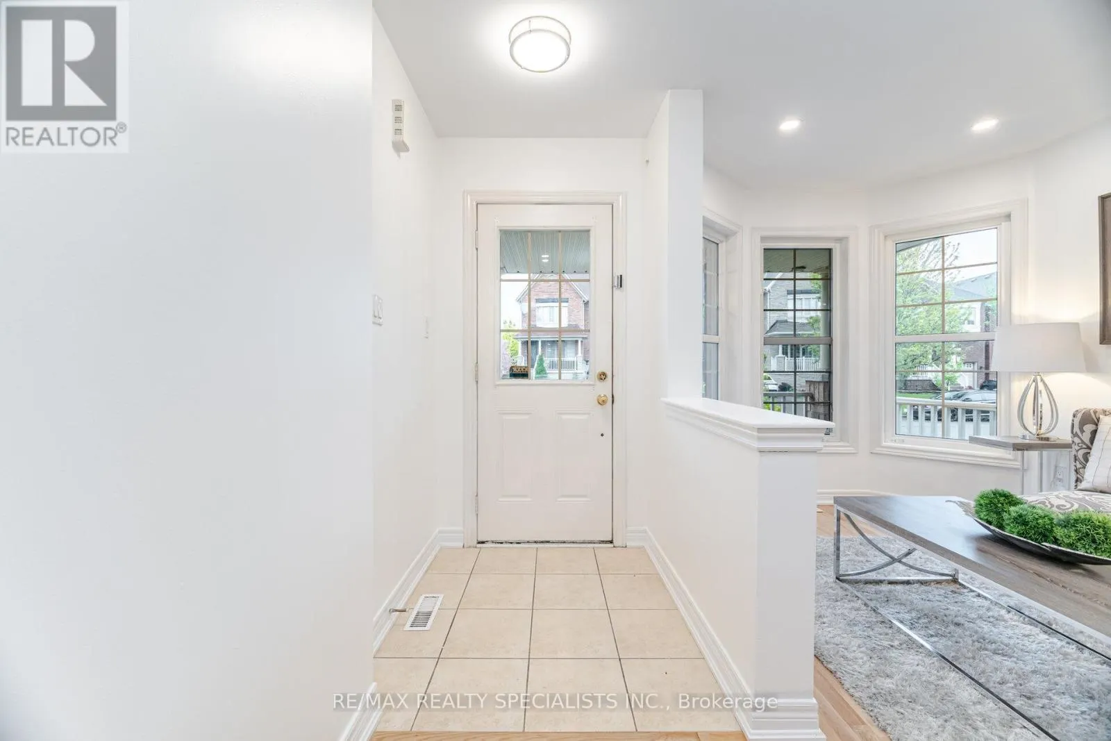 238 GIDDINGS CRESCENT
