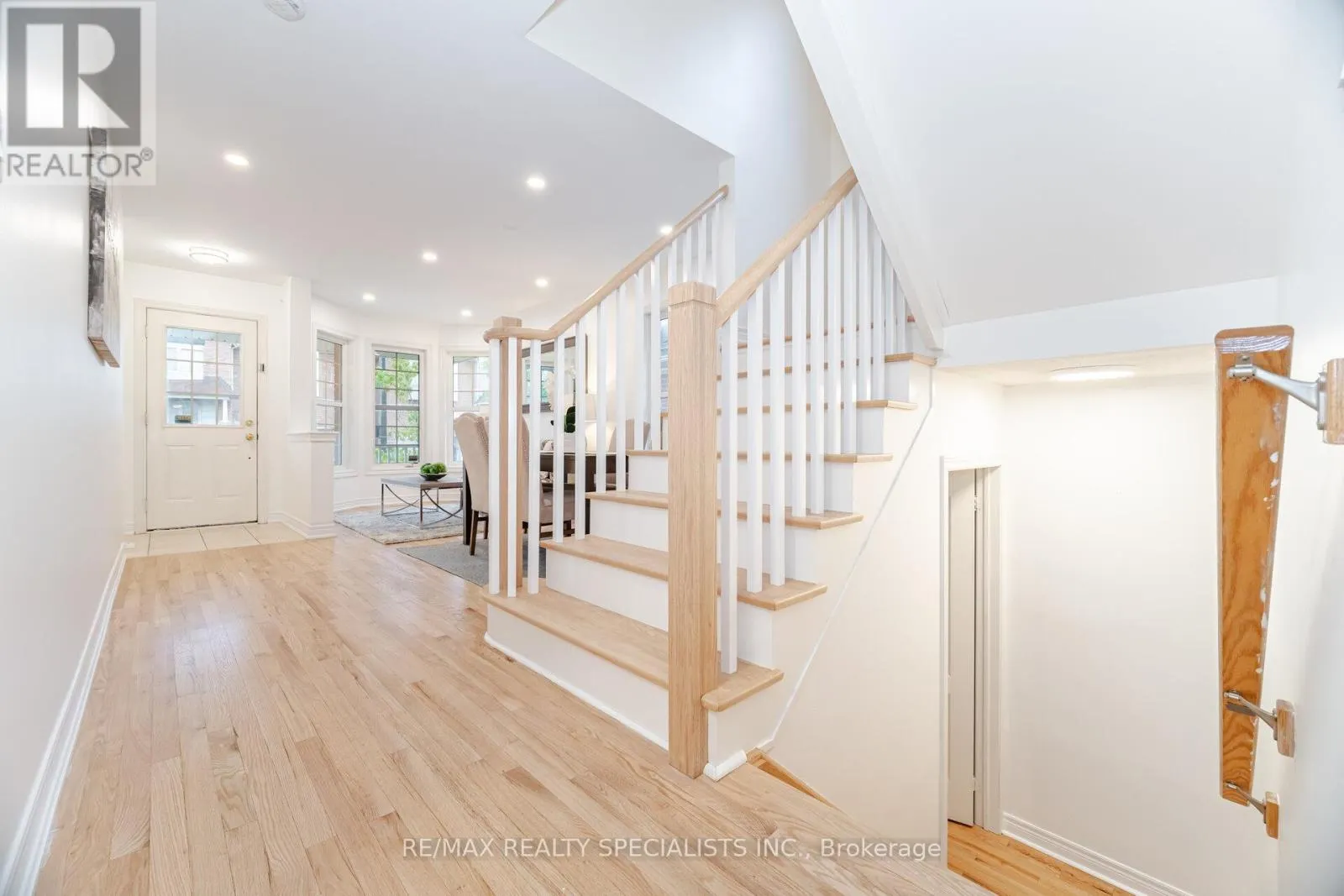 238 GIDDINGS CRESCENT