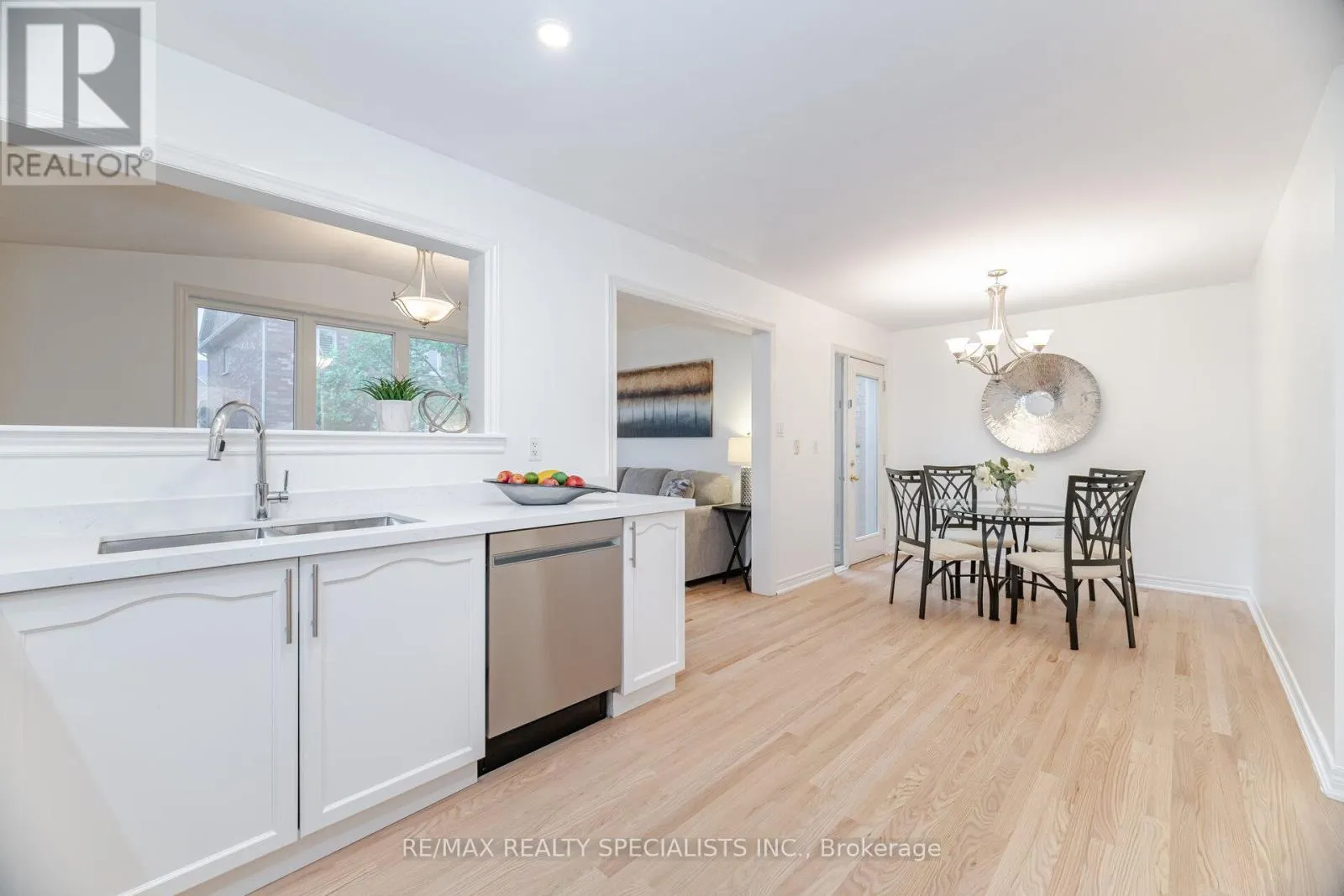 238 GIDDINGS CRESCENT
