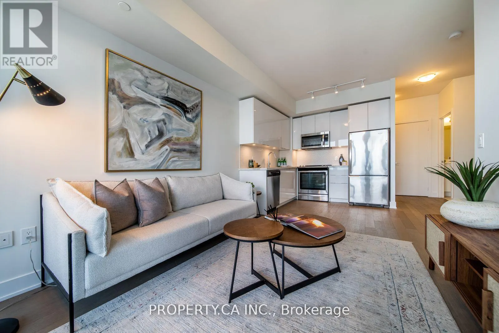 4909 - 30 SHORE BREEZE DRIVE