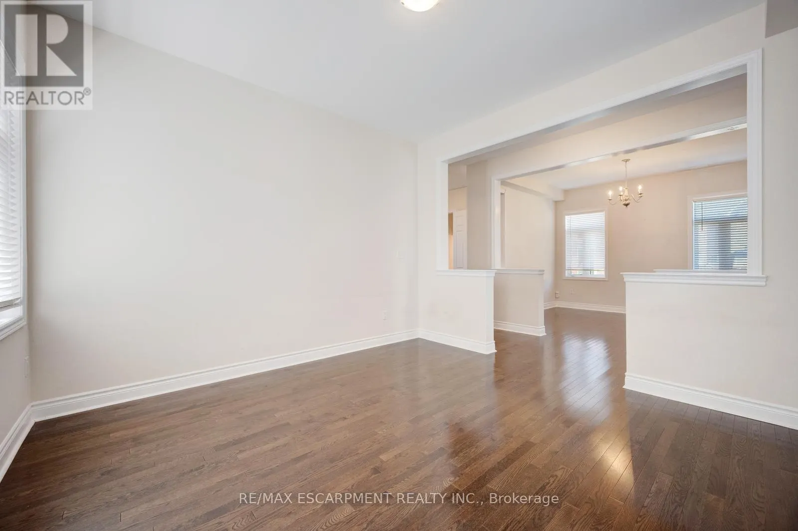 232 NIAGARA TRAIL