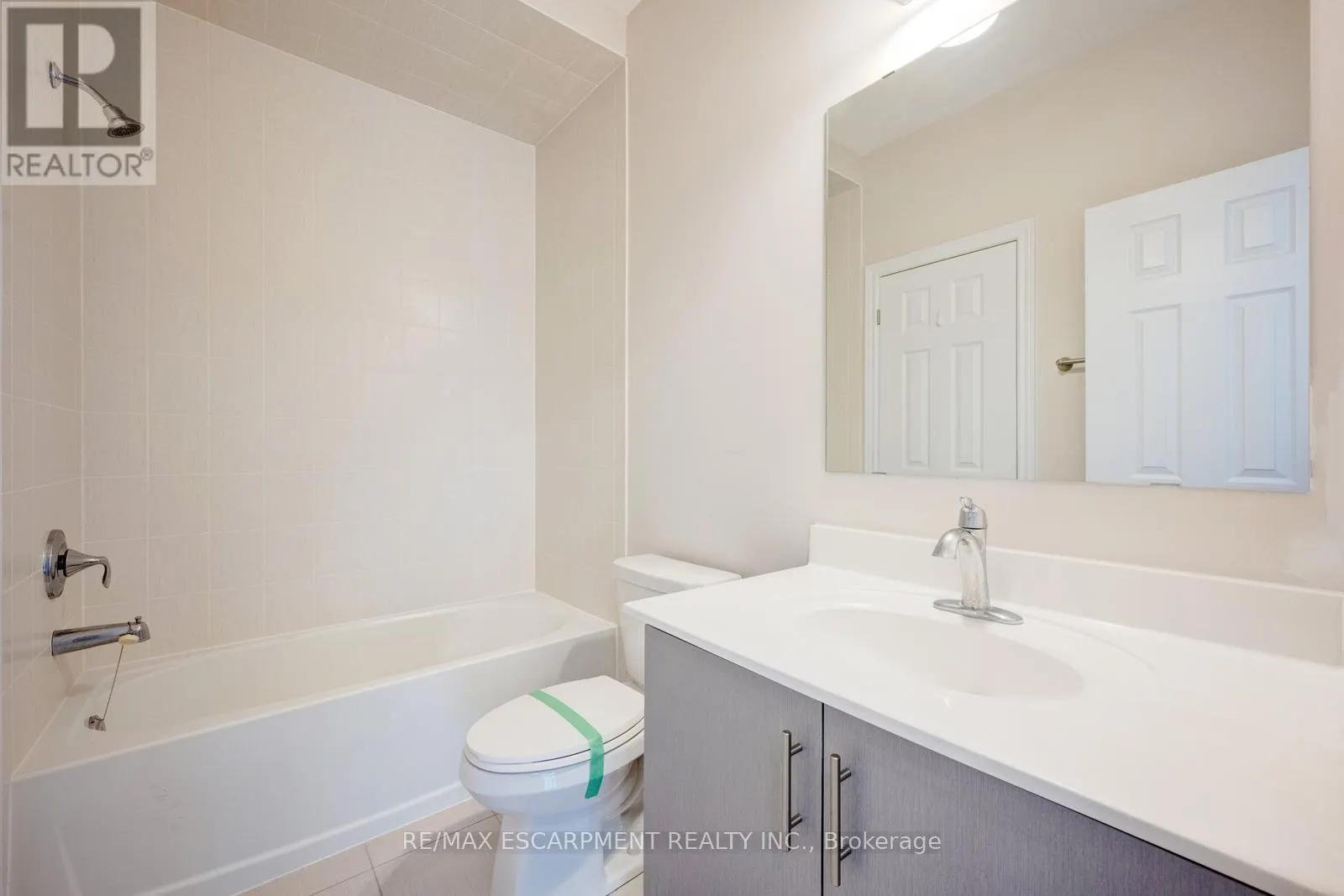 232 NIAGARA TRAIL