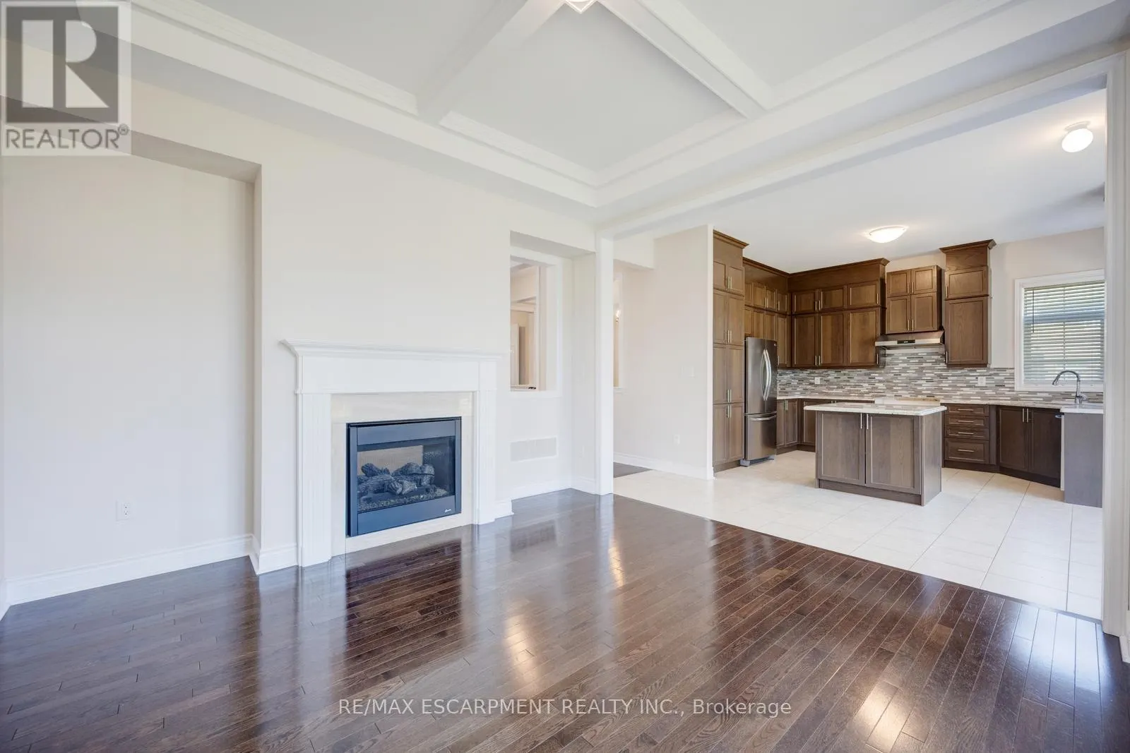 232 NIAGARA TRAIL