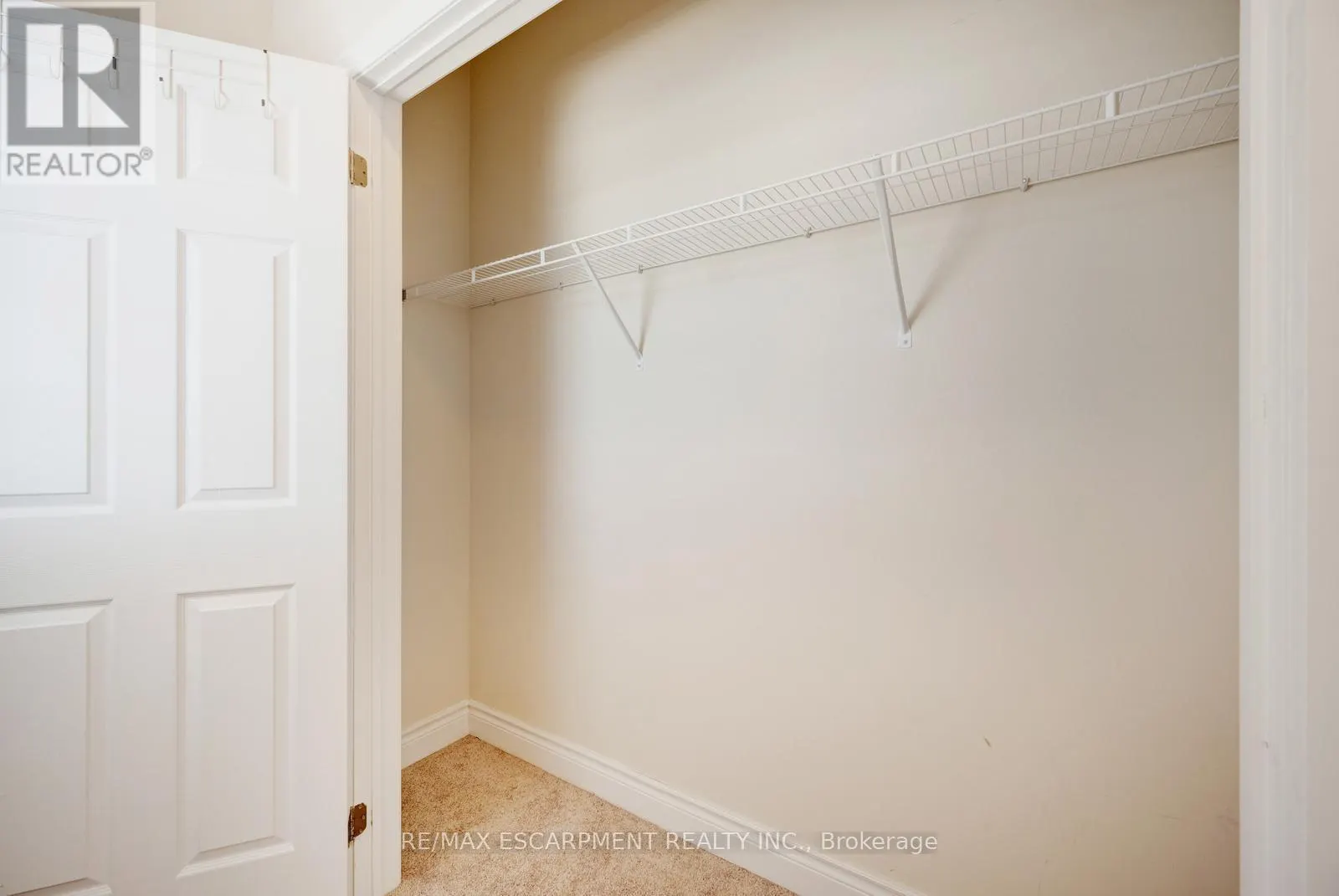 232 NIAGARA TRAIL