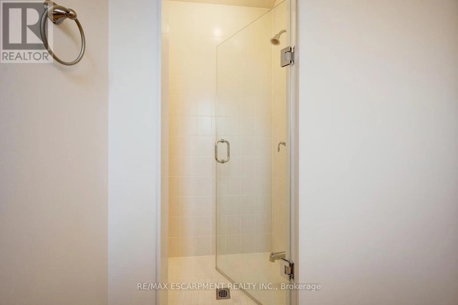 232 NIAGARA TRAIL