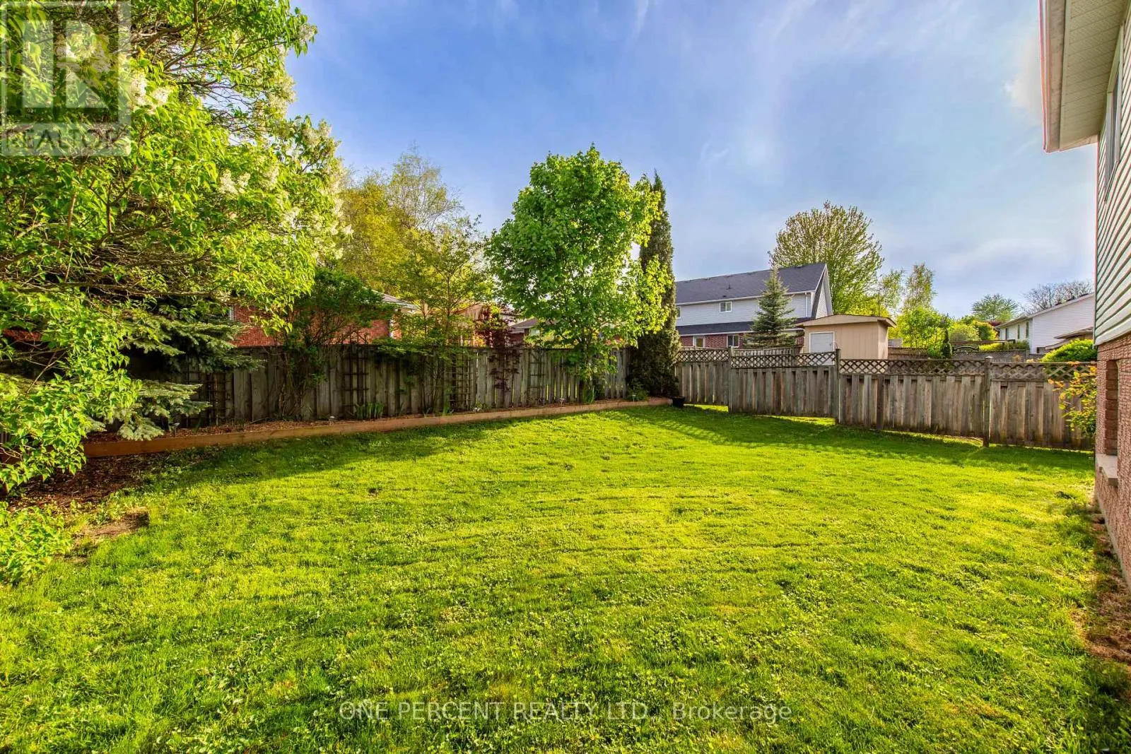 240 WALSH CRESCENT