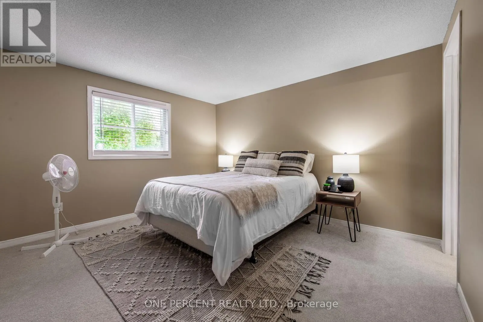 240 WALSH CRESCENT