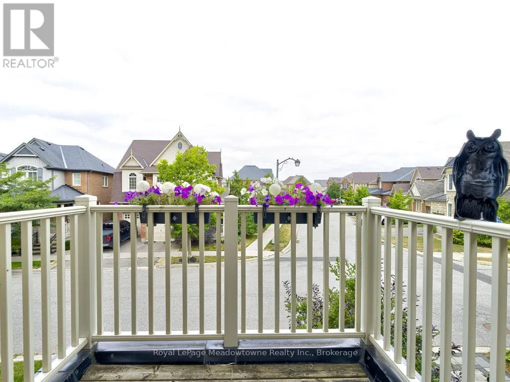 220 MAGURN GATE