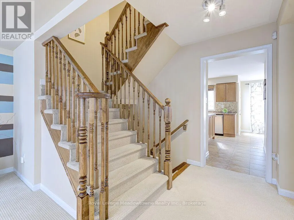 220 MAGURN GATE