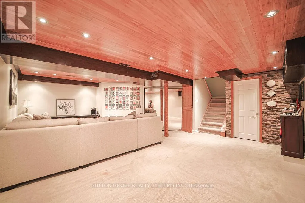 160 ALLAN DRIVE
