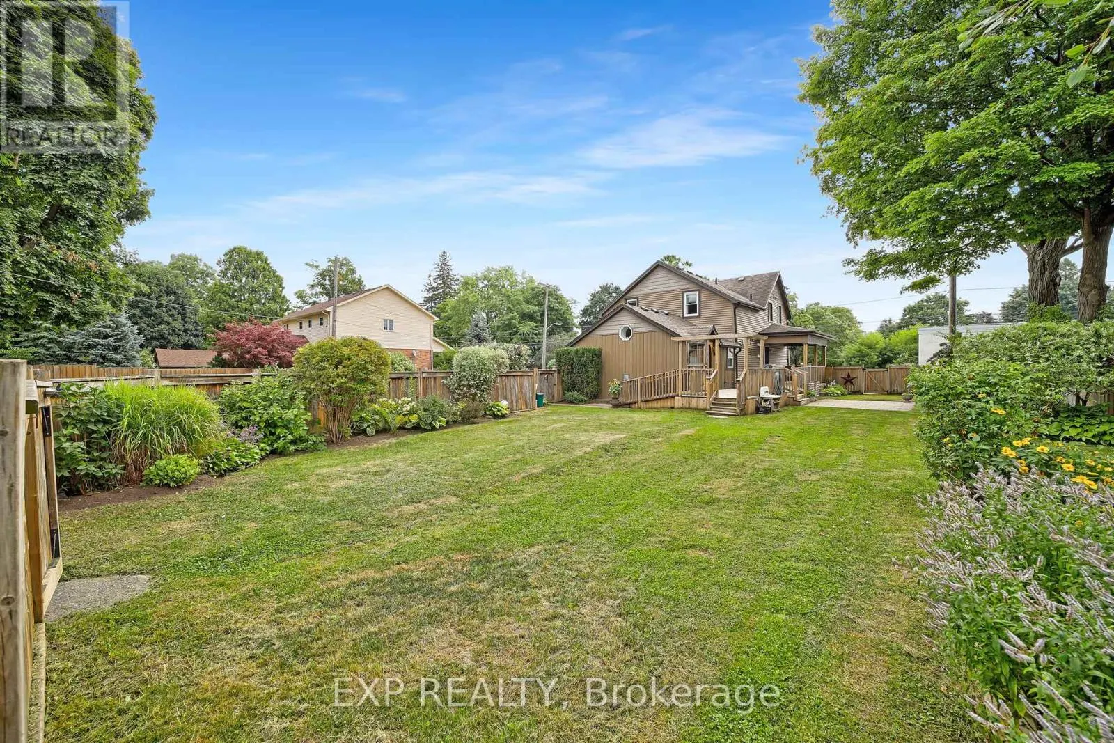 20 ELGIN STREET S