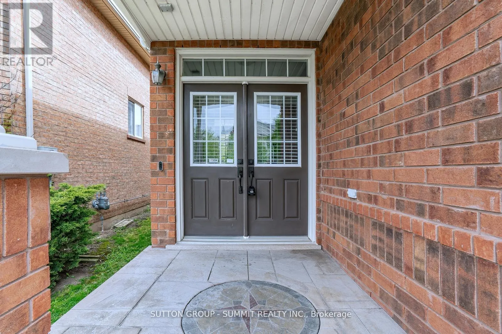 1283 ROBSON CRESCENT