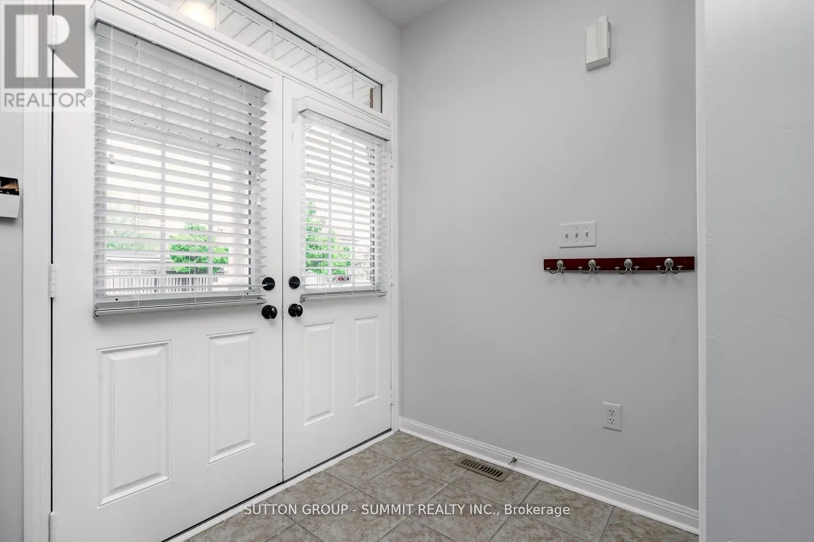 1283 ROBSON CRESCENT