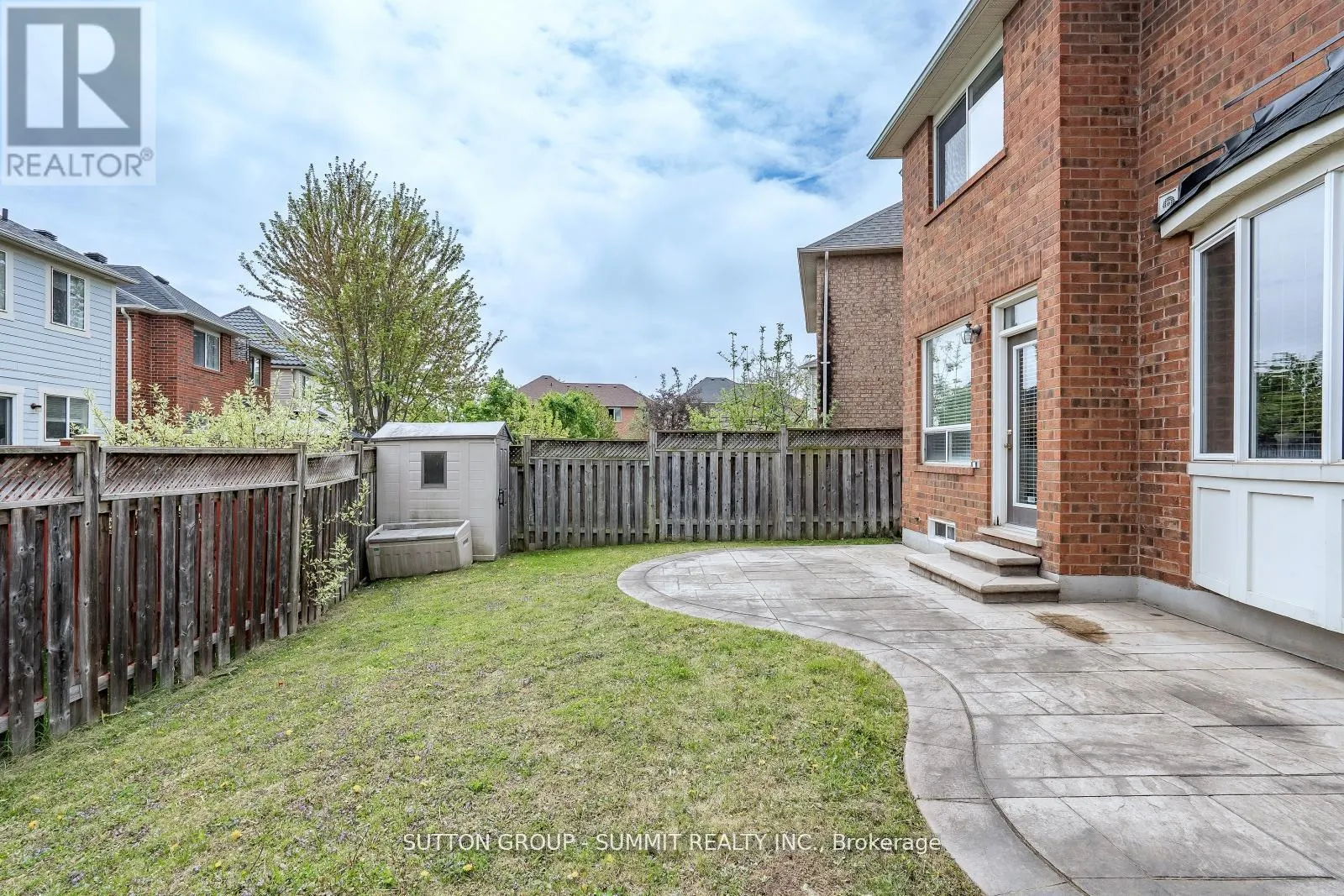 1283 ROBSON CRESCENT