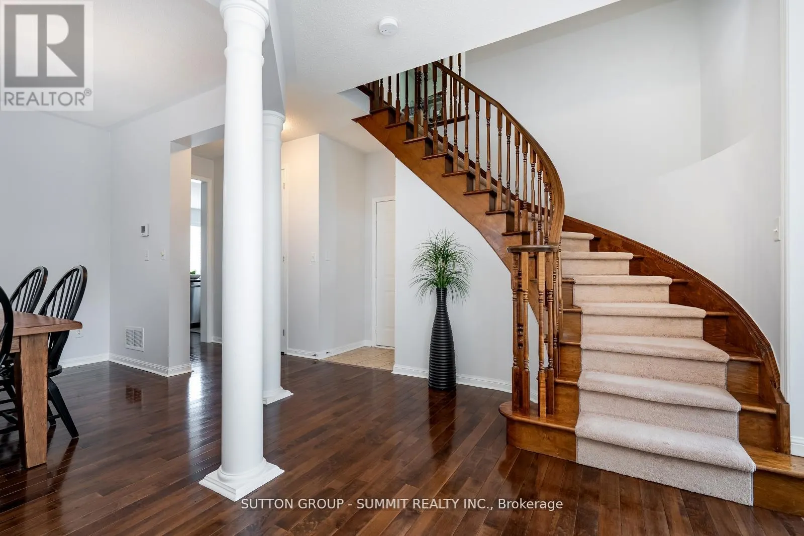 1283 ROBSON CRESCENT