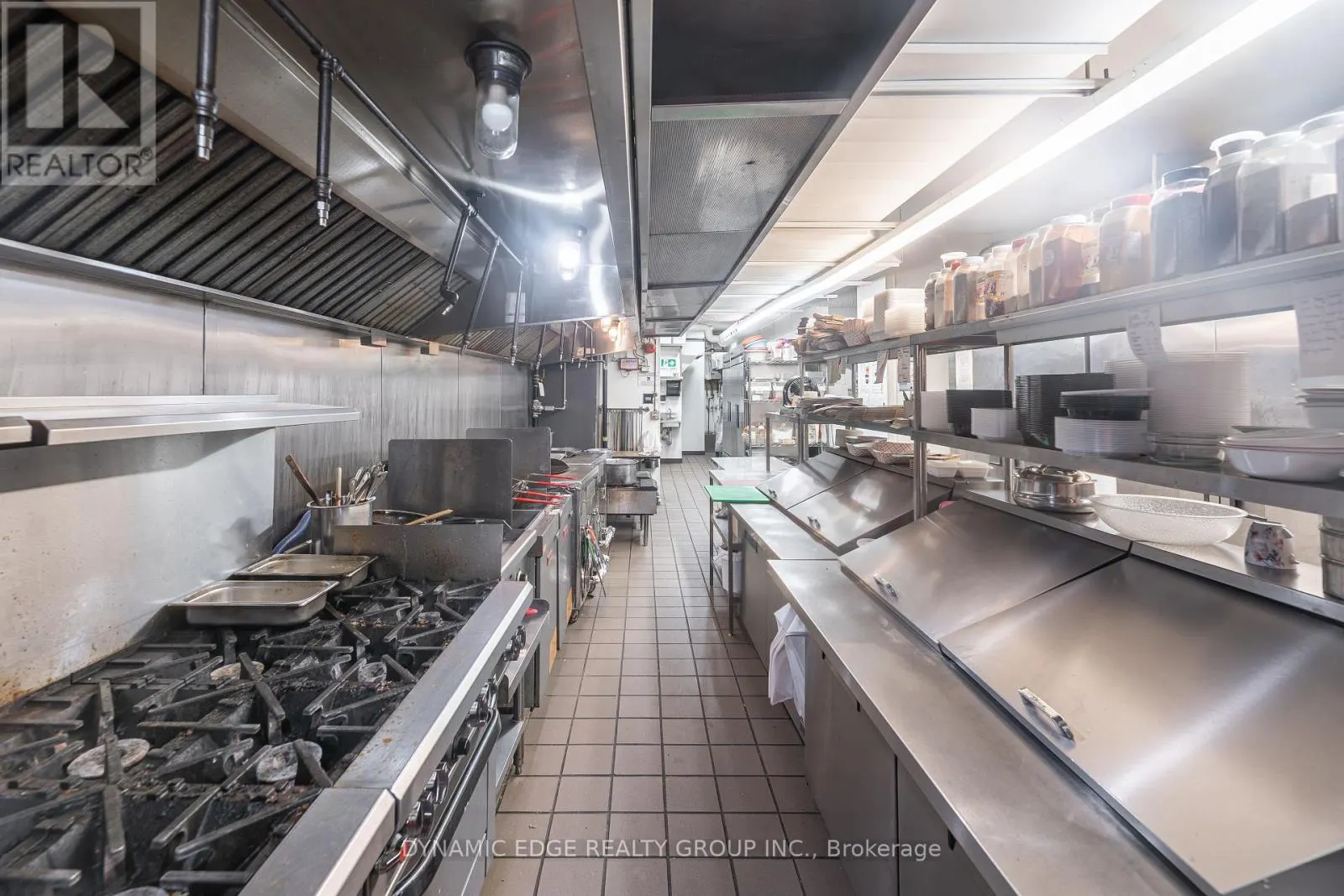 59 LAKESHORE ROAD E