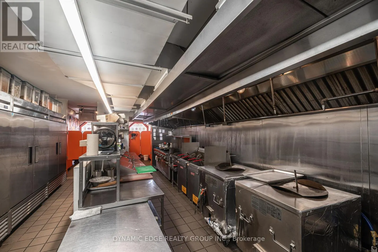 59 LAKESHORE ROAD E