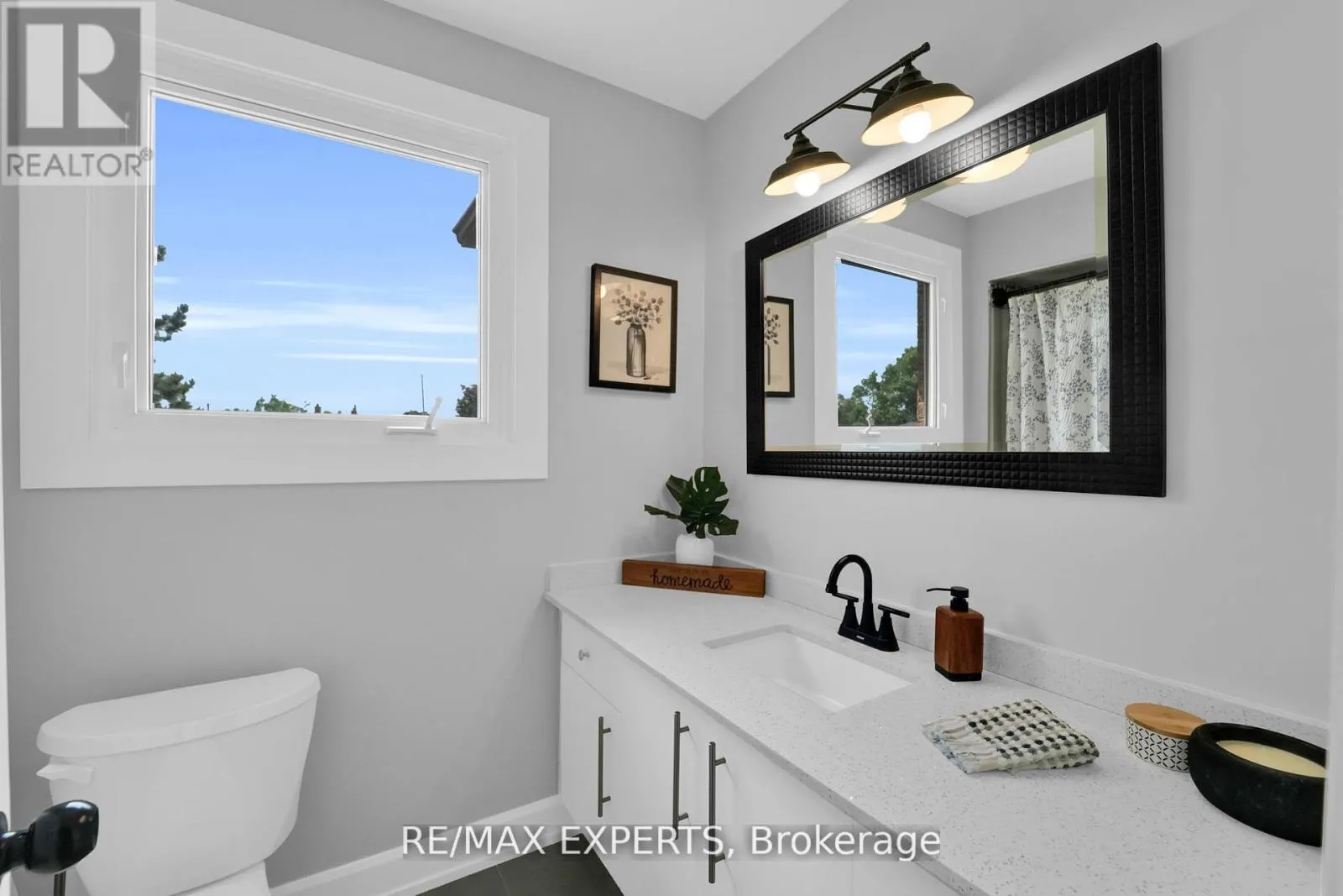 67 DE ROSE AVENUE