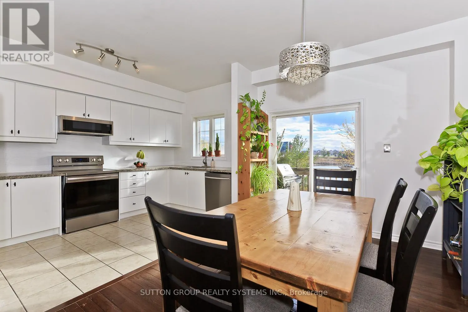 355 HOBBS CRESCENT