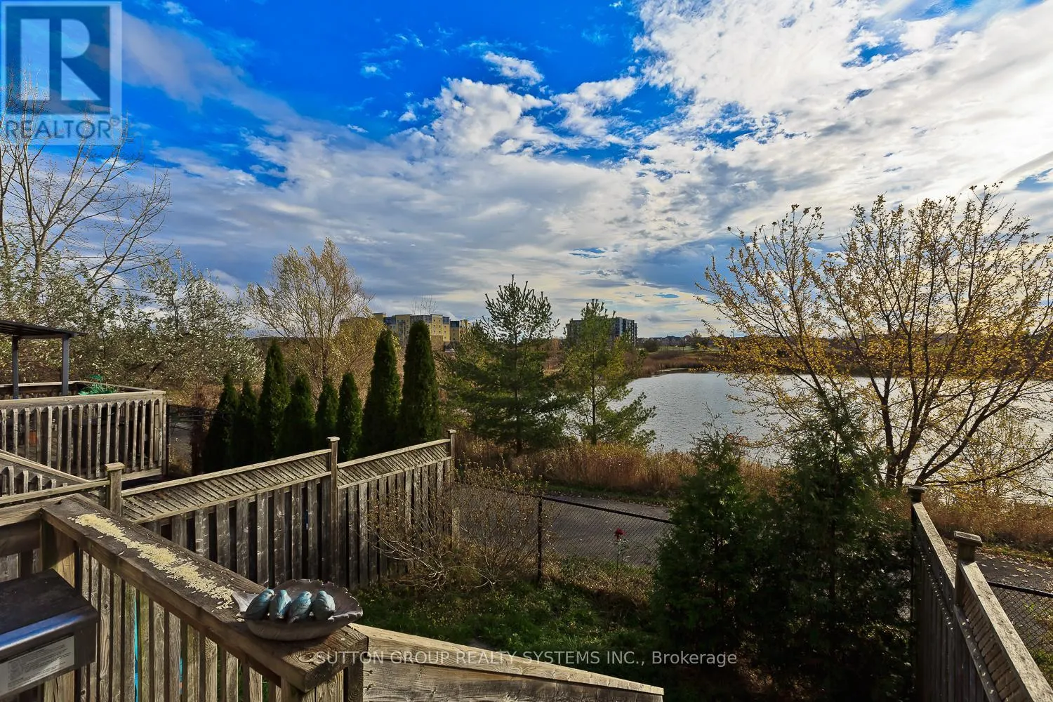 355 HOBBS CRESCENT
