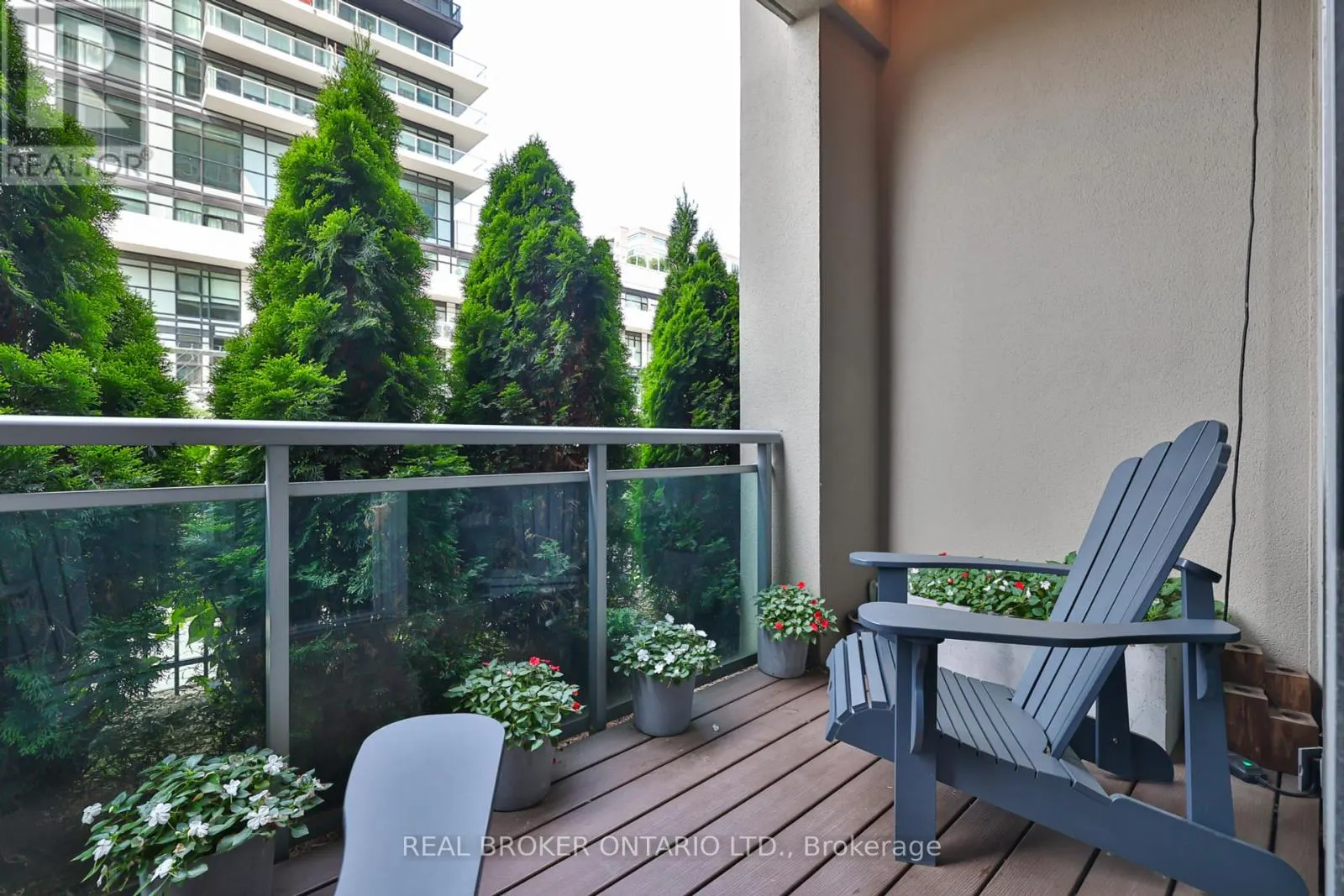 107 - 155 LEGION ROAD N