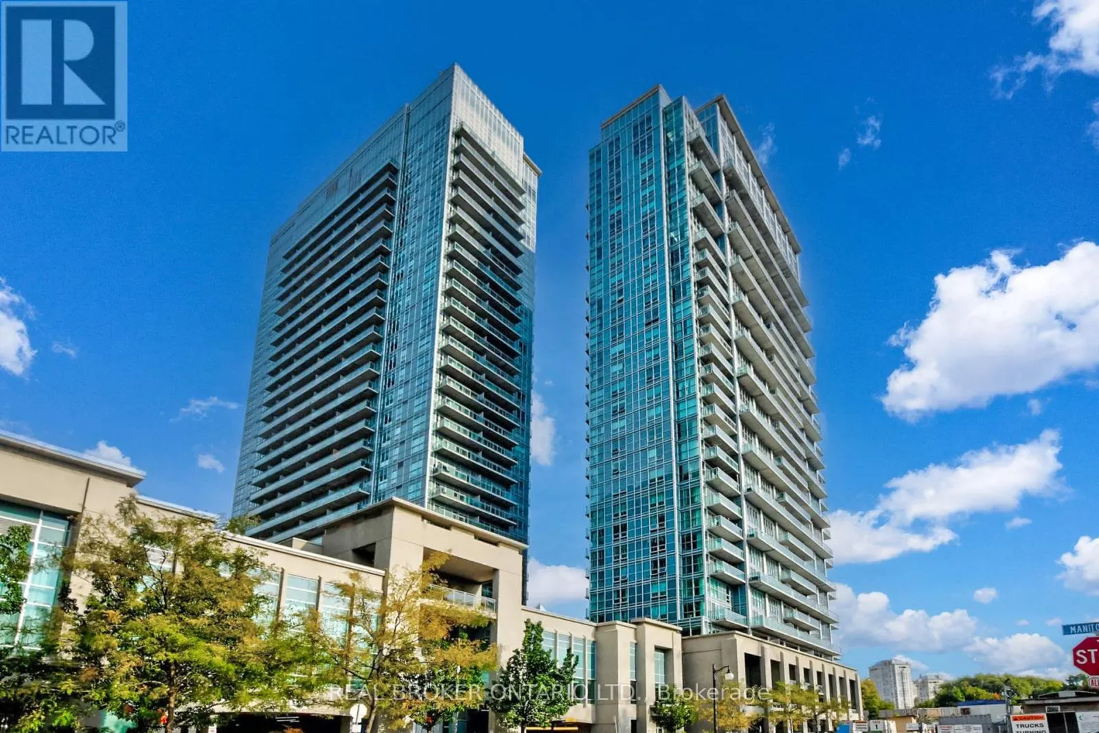 107 - 155 LEGION ROAD N