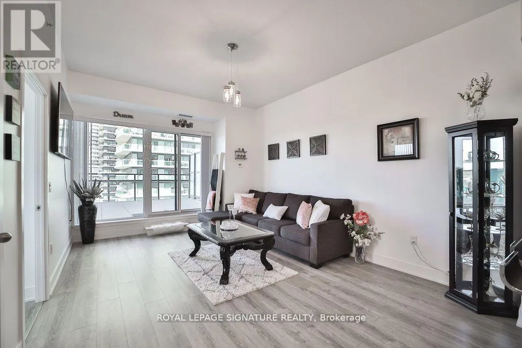 913 - 30 SHORE BREEZE DRIVE