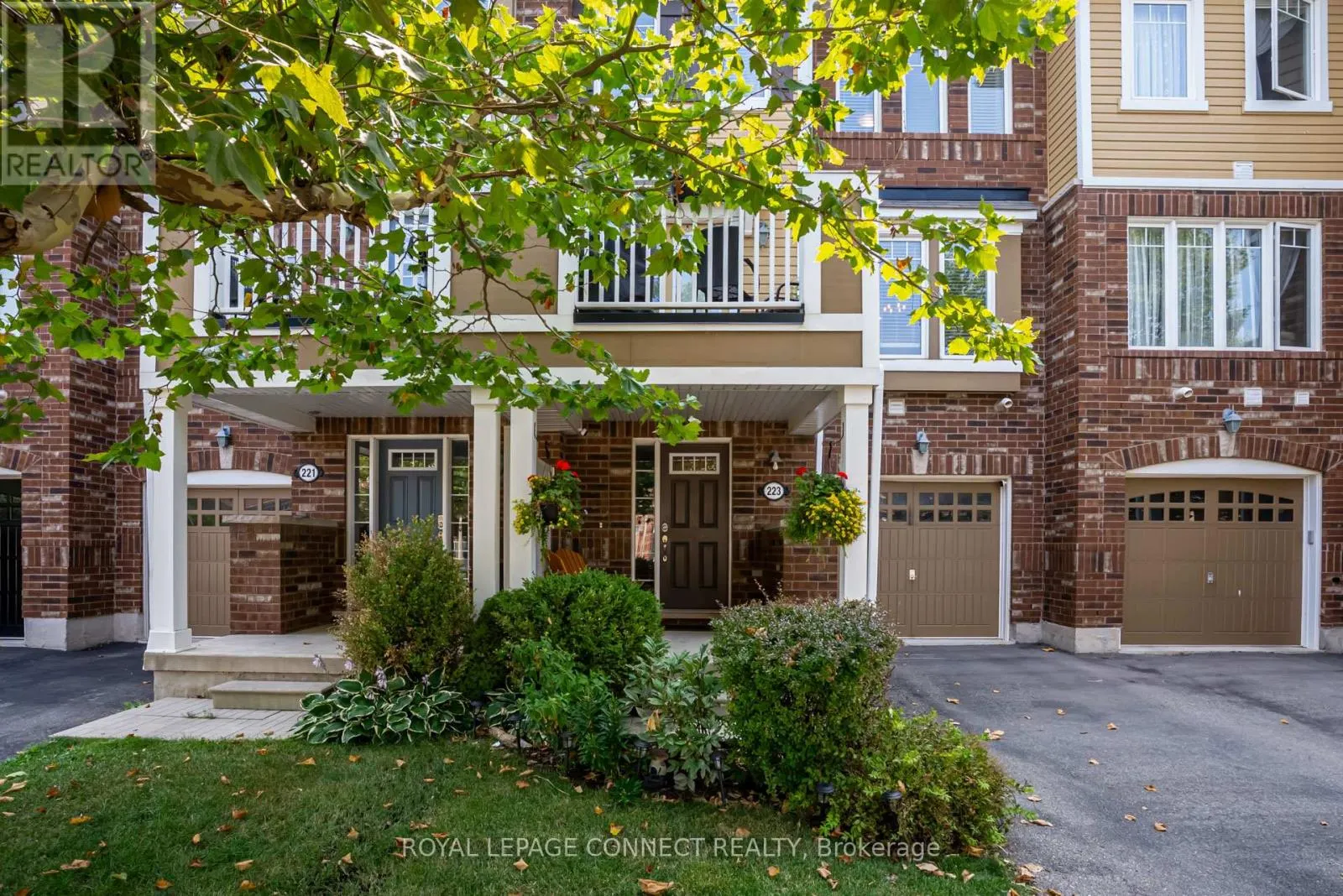 223 WOODLEY CRESCENT