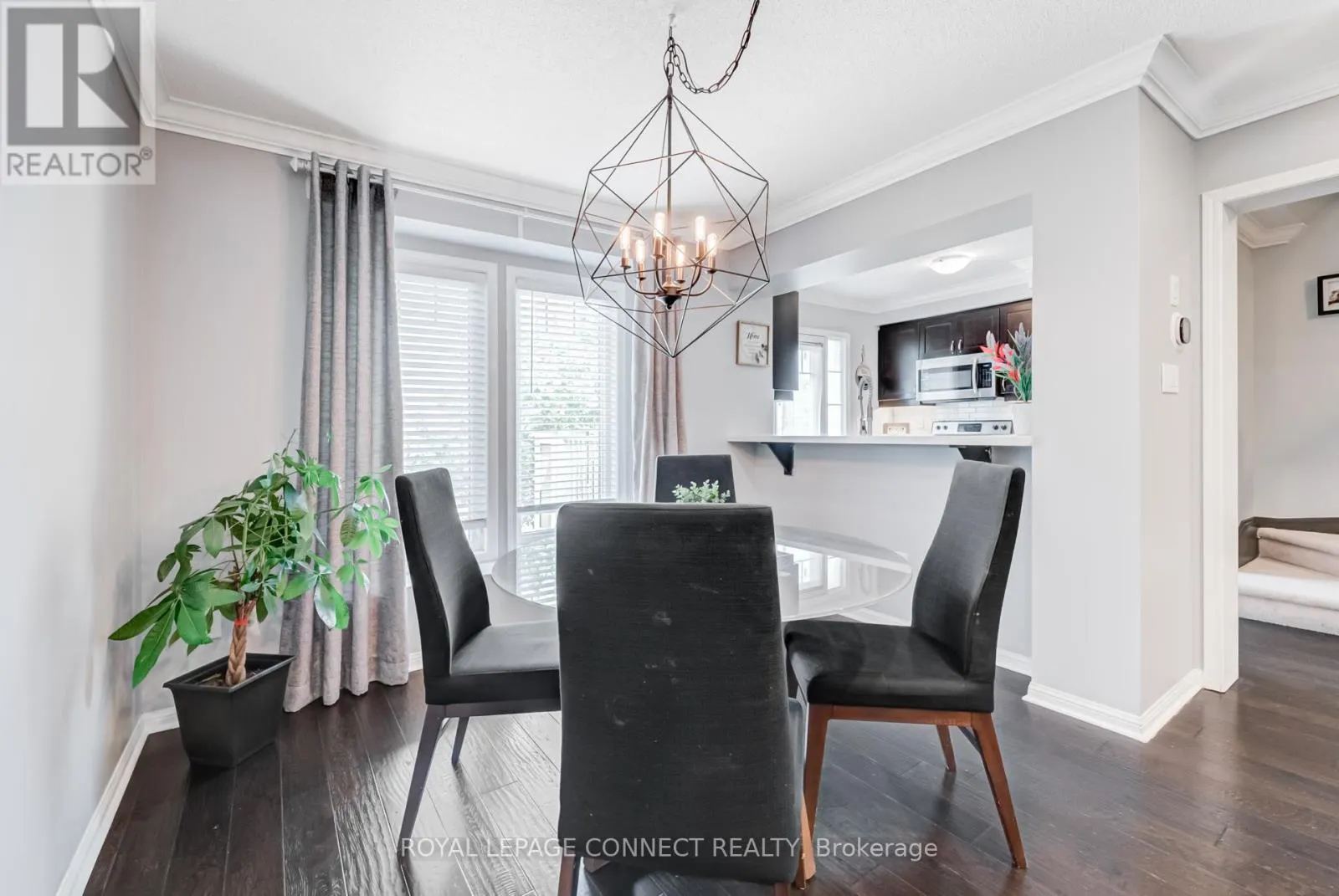 223 WOODLEY CRESCENT
