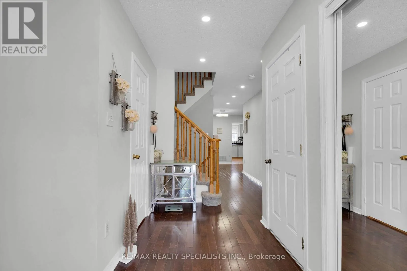 302 BLACK DRIVE