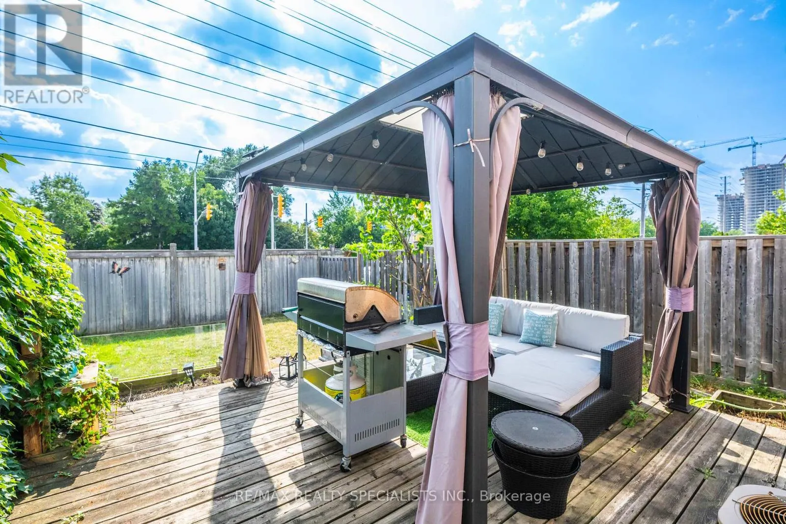 302 BLACK DRIVE
