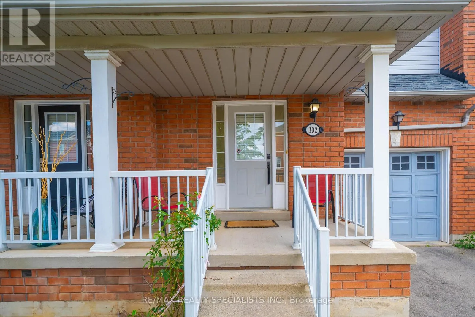 302 BLACK DRIVE