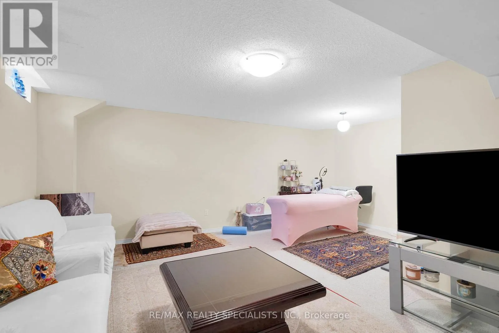 302 BLACK DRIVE