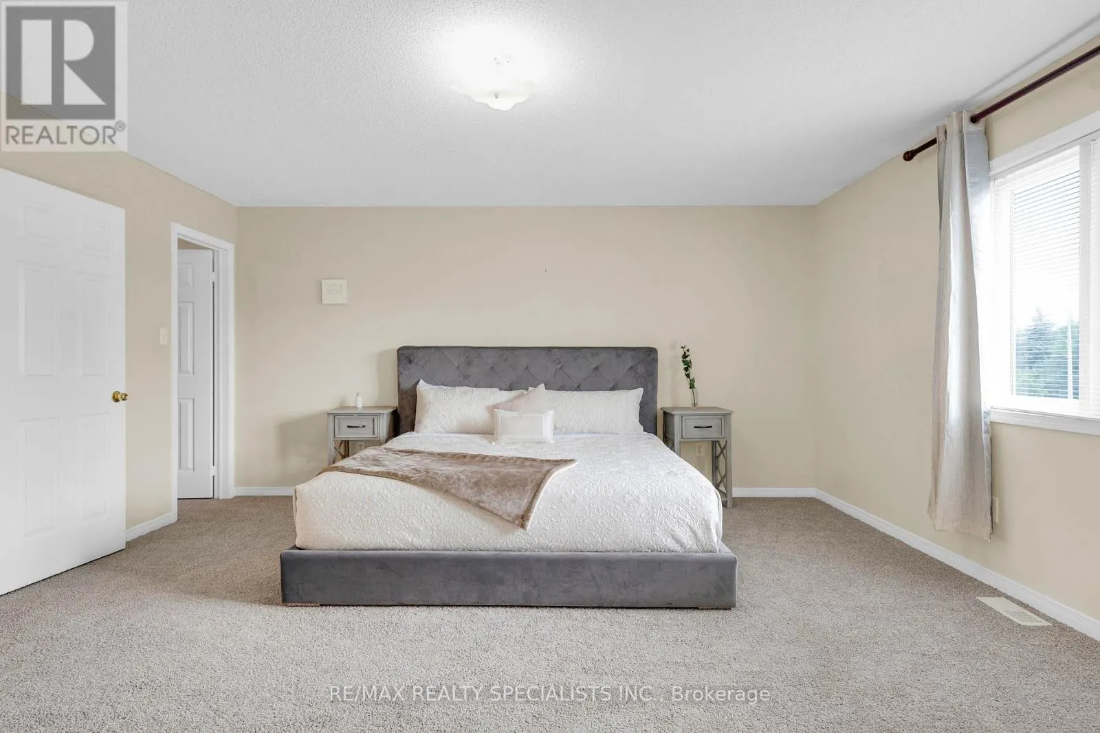 302 BLACK DRIVE
