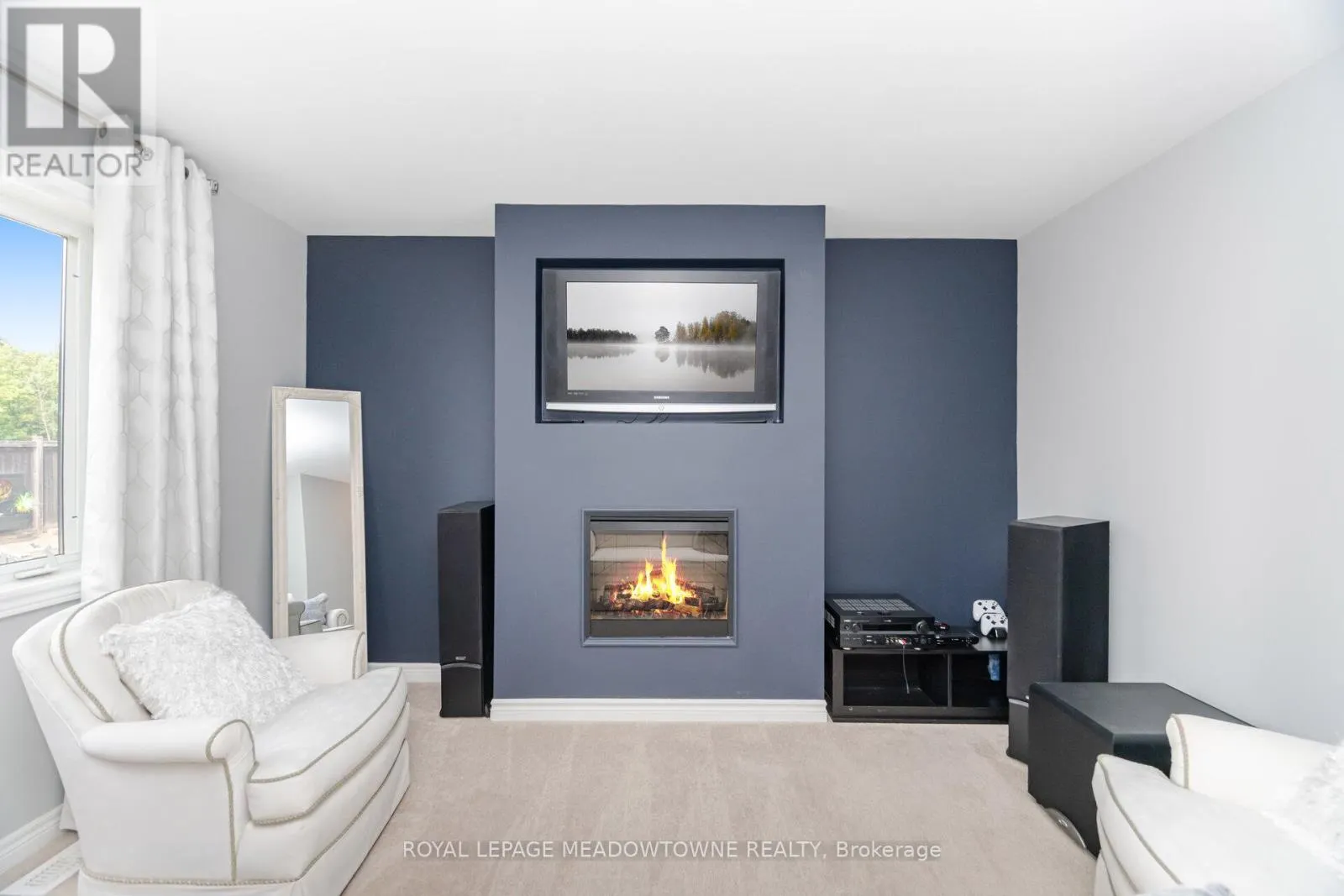 345 BUSSEL CRESCENT