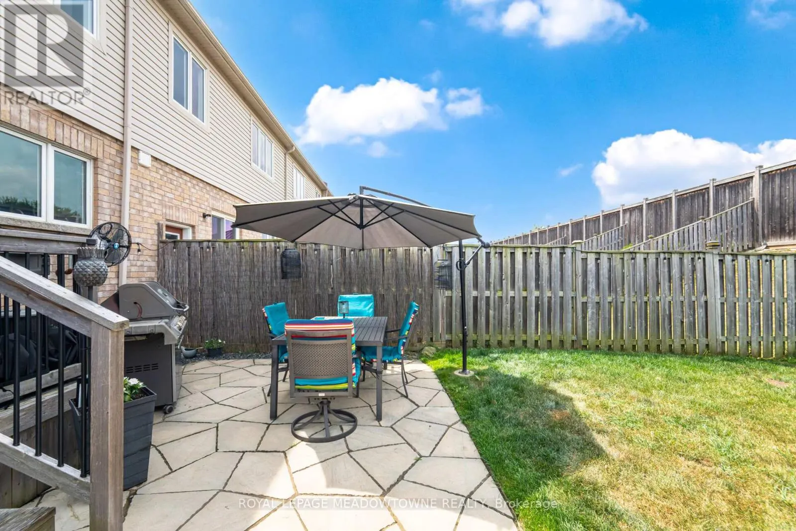 345 BUSSEL CRESCENT