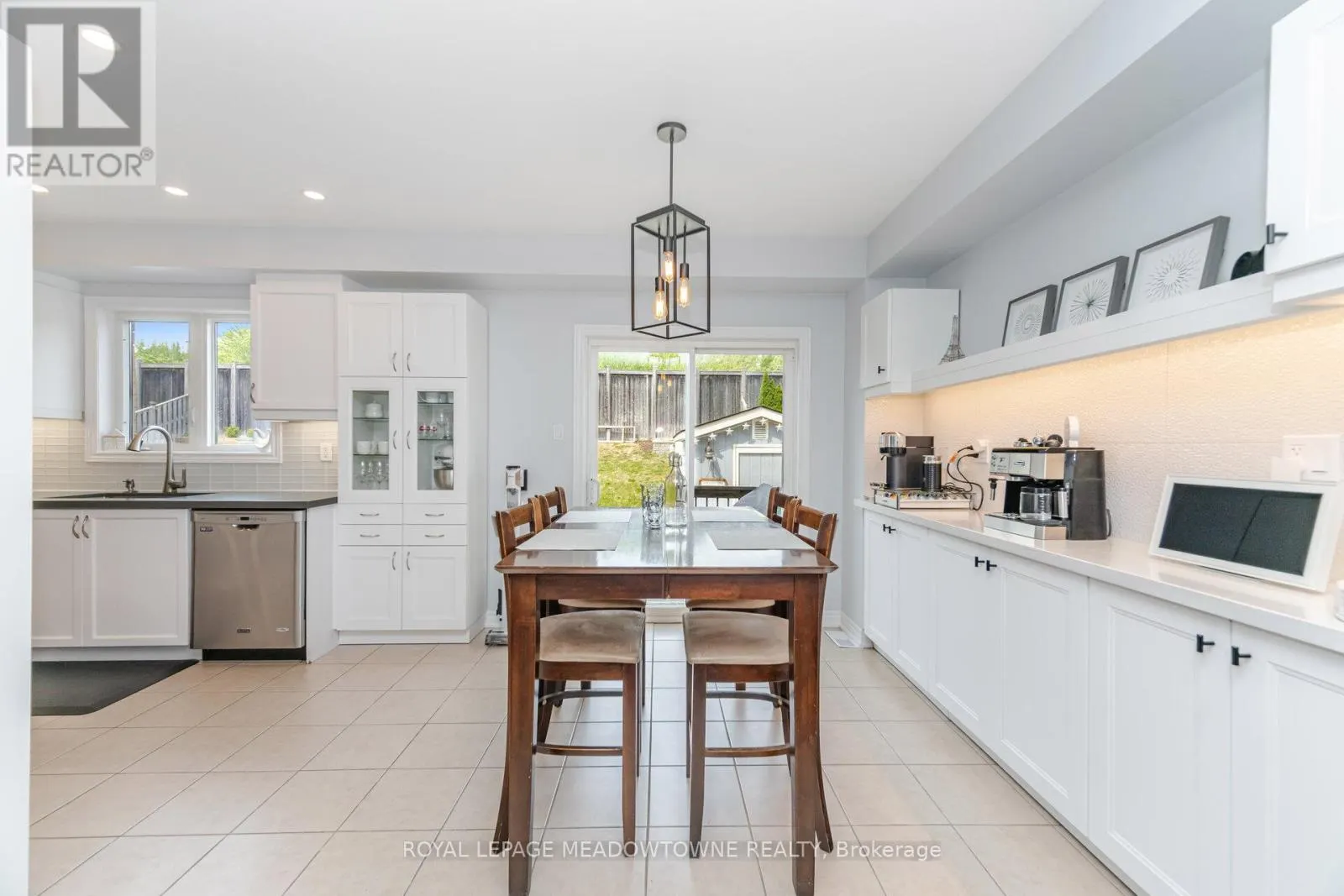 345 BUSSEL CRESCENT
