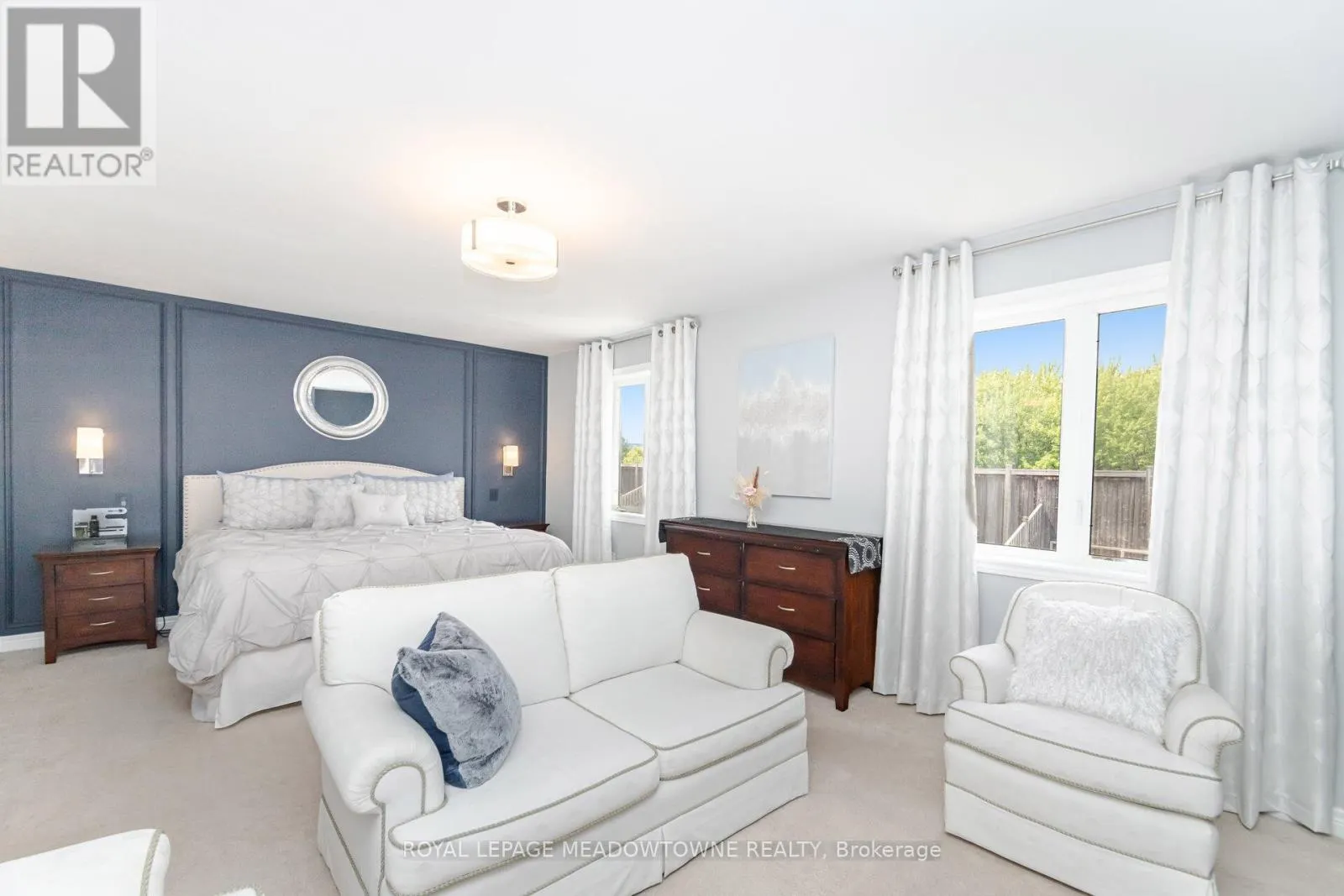 345 BUSSEL CRESCENT