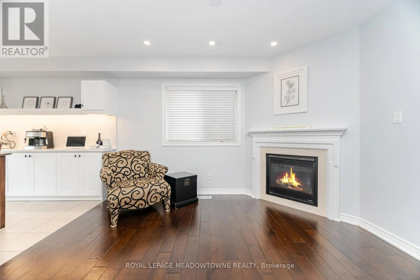 345 BUSSEL CRESCENT