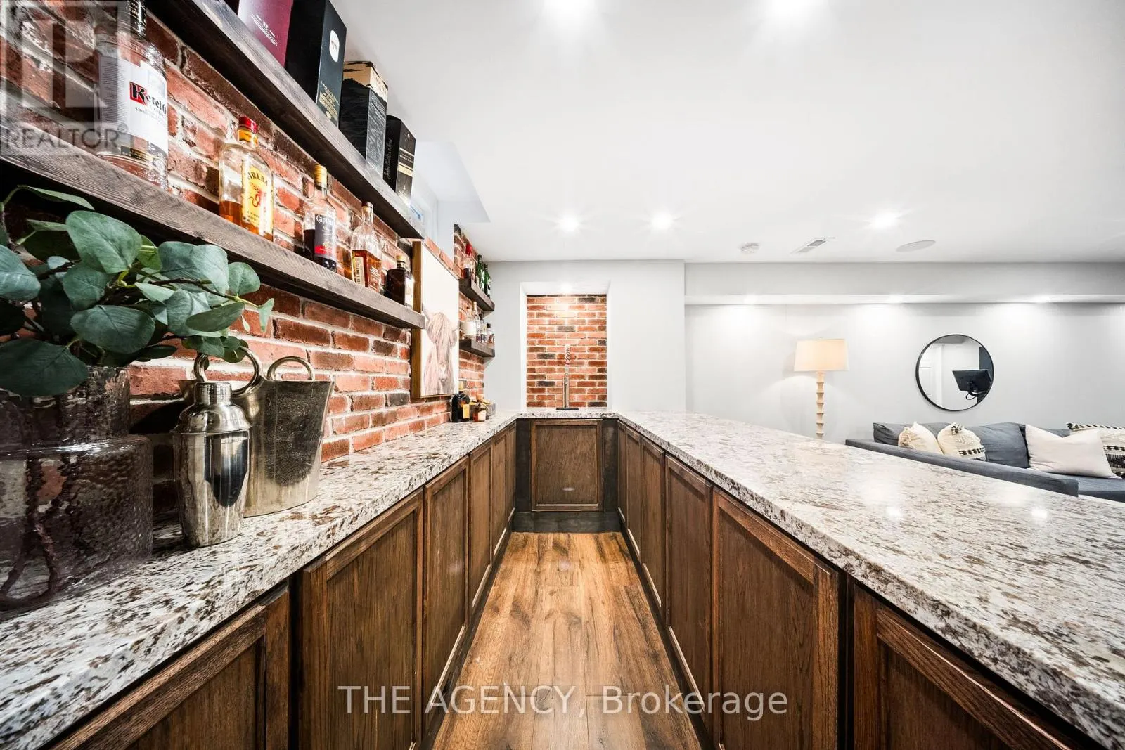 4164 THOMAS ALTON BOULEVARD