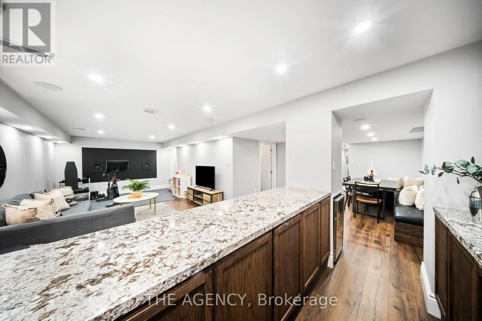 4164 THOMAS ALTON BOULEVARD