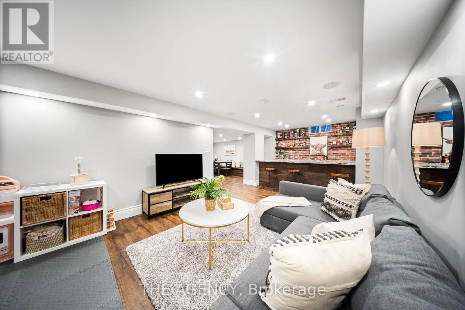 4164 THOMAS ALTON BOULEVARD