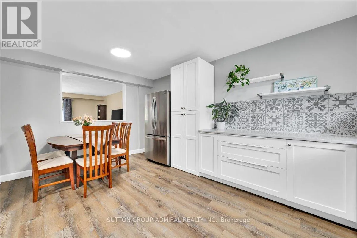 2 - 1159 NOTTINGHAM AVENUE
