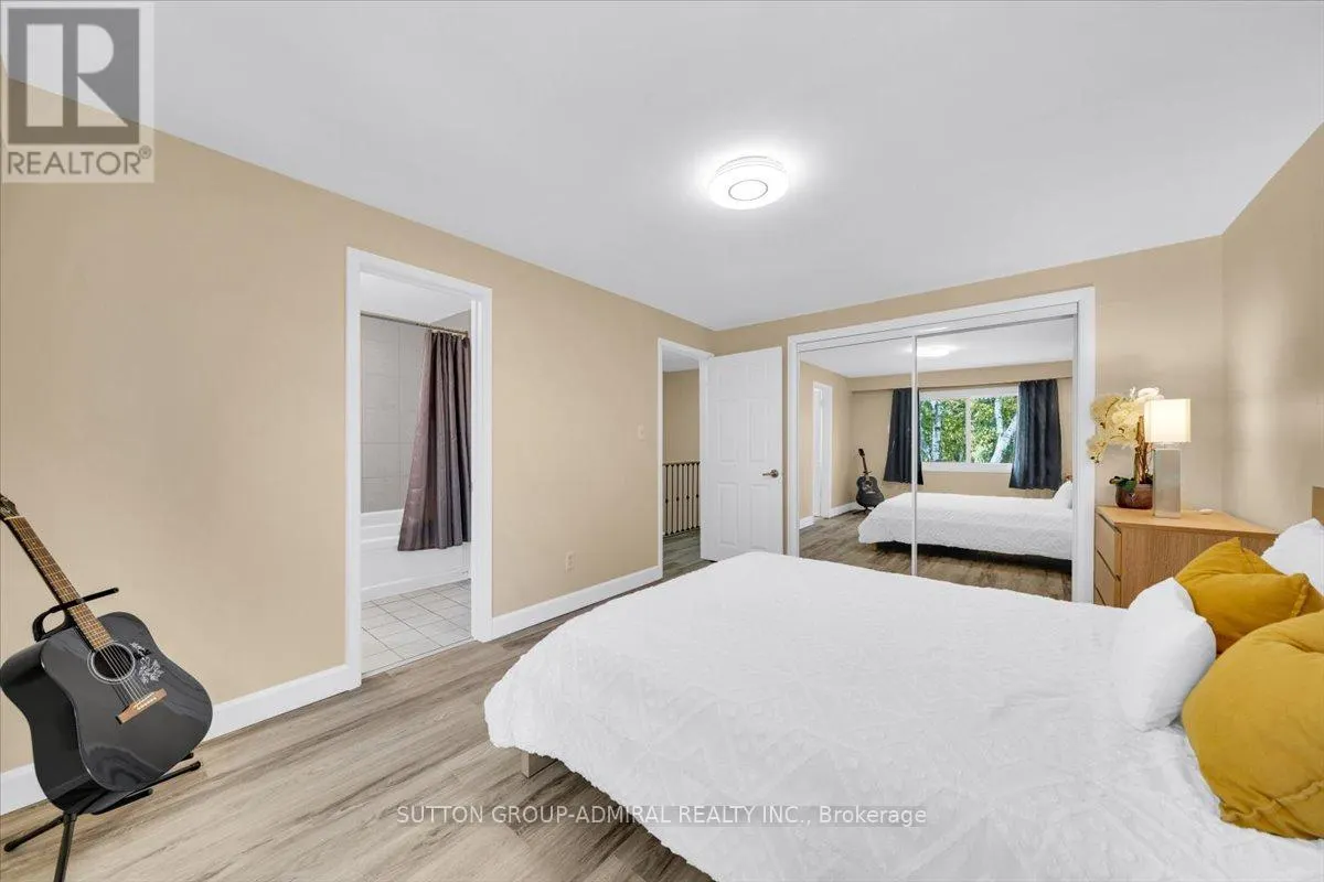 2 - 1159 NOTTINGHAM AVENUE
