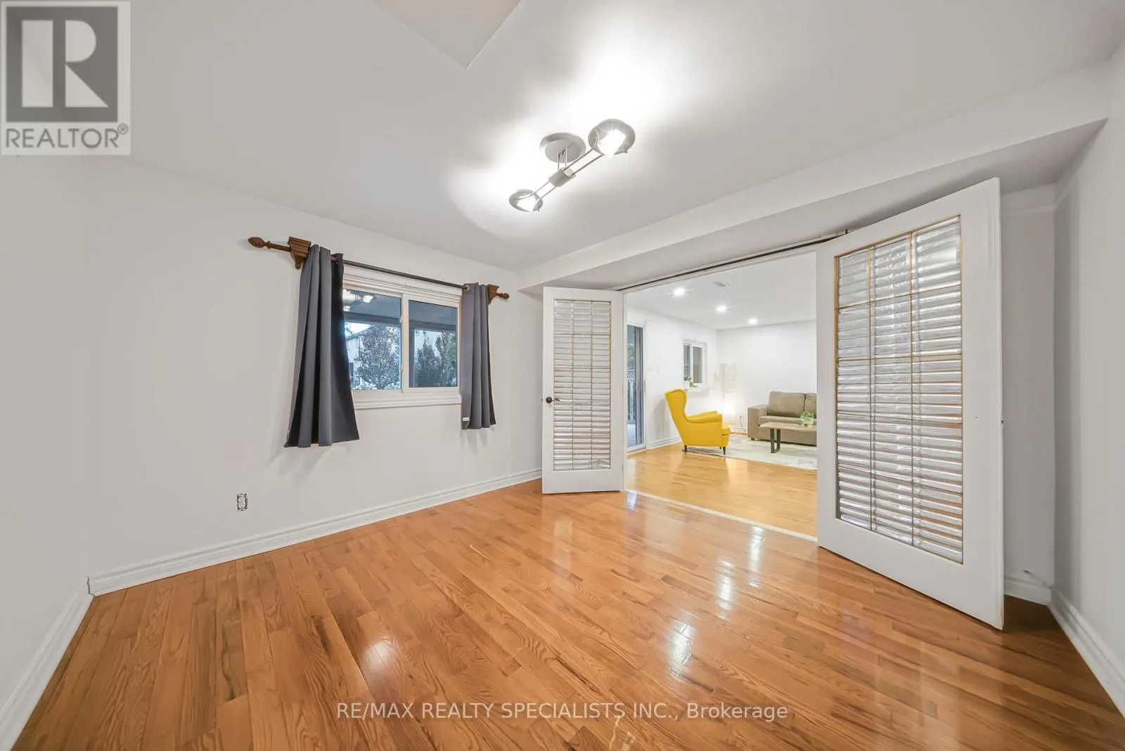 47 WHITBREAD AVENUE