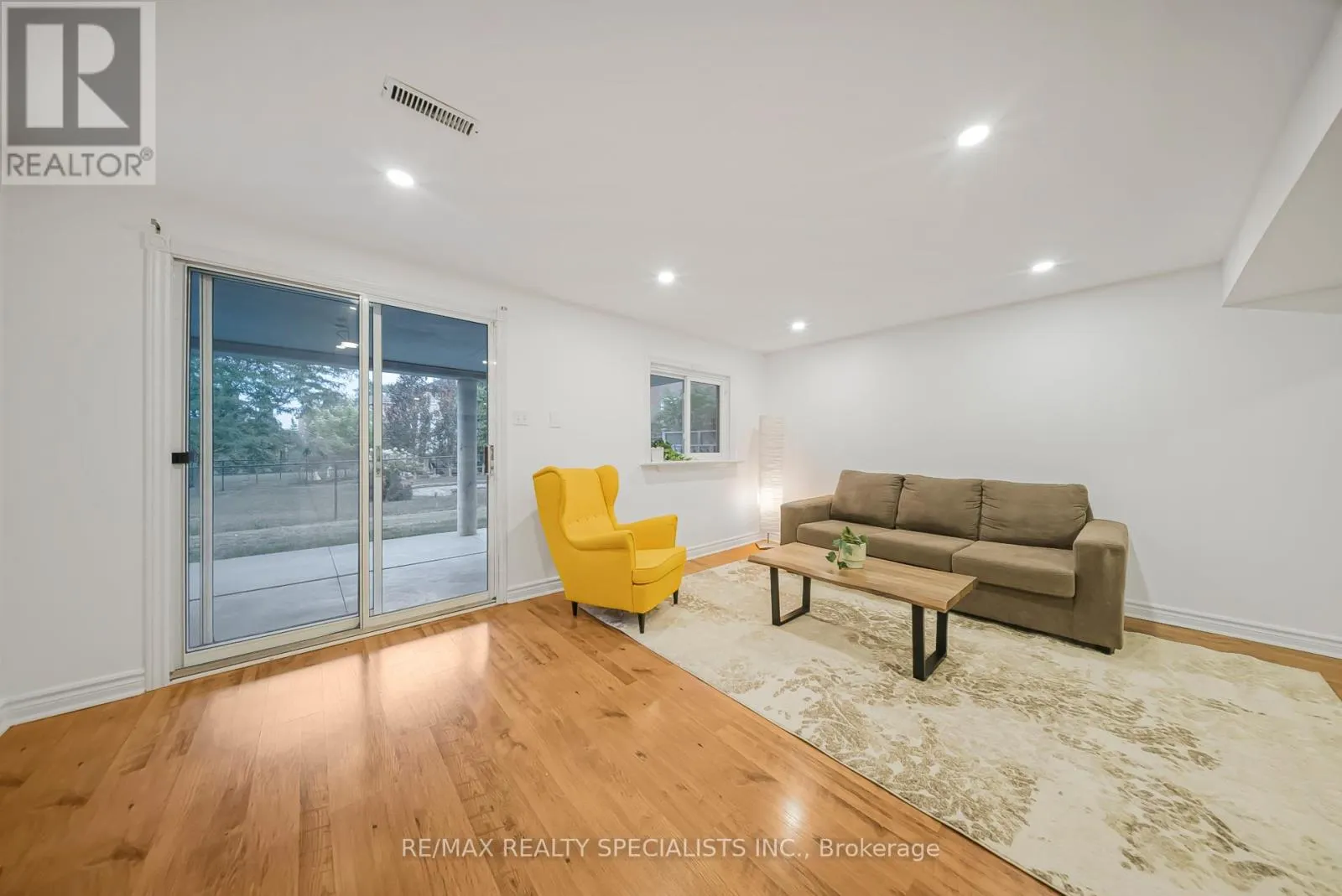 47 WHITBREAD AVENUE
