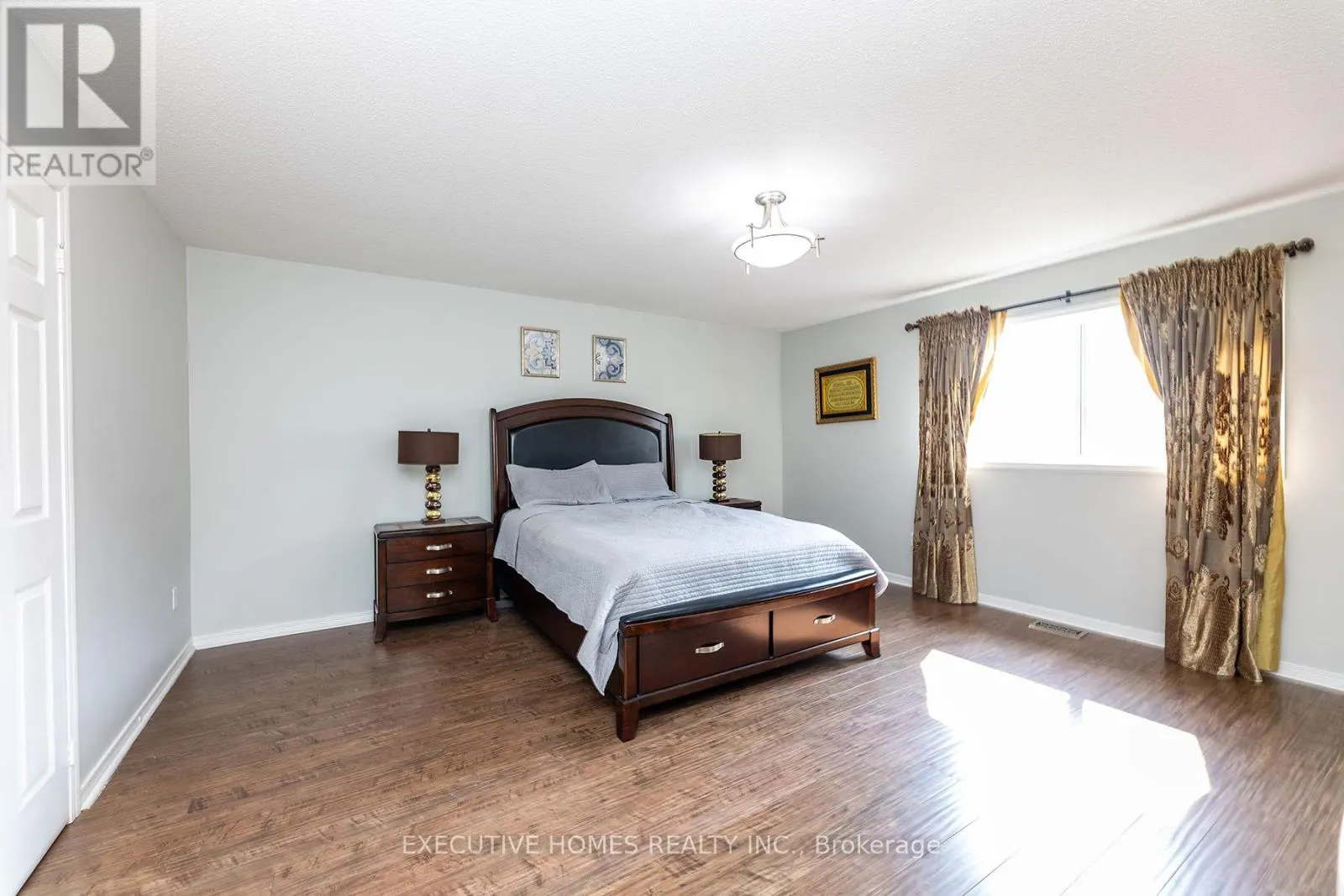 416 HOBBS CRESCENT
